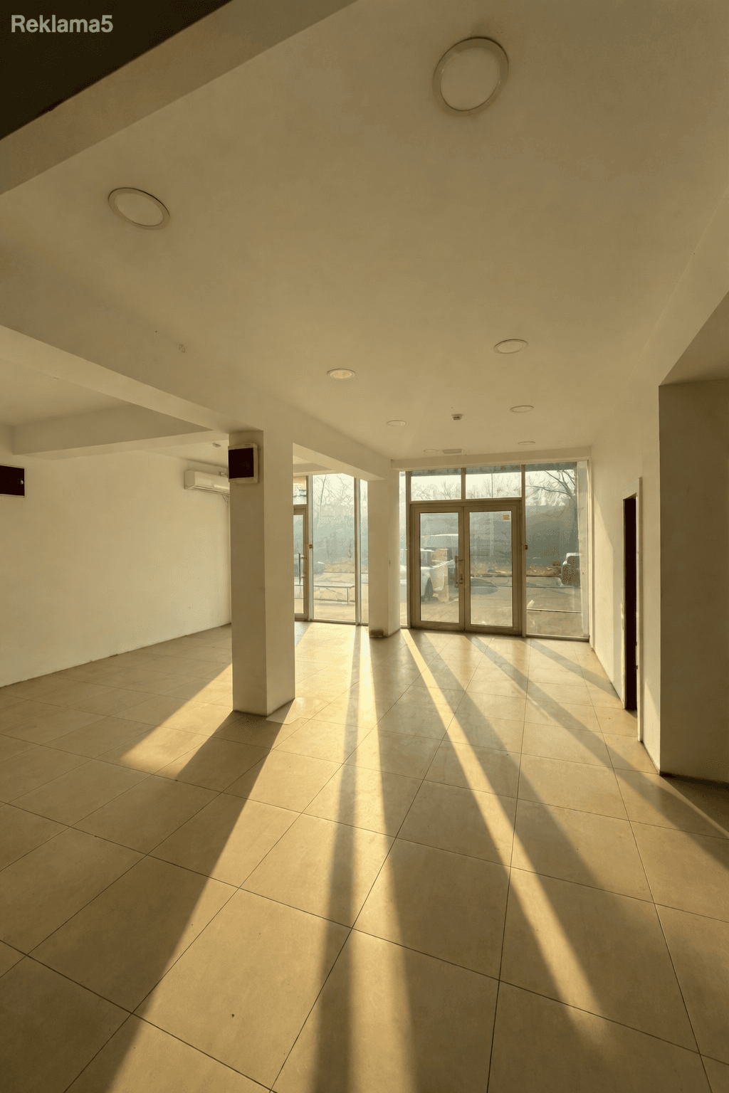 Се изнајмува деловен простор во Гази Баба - 3