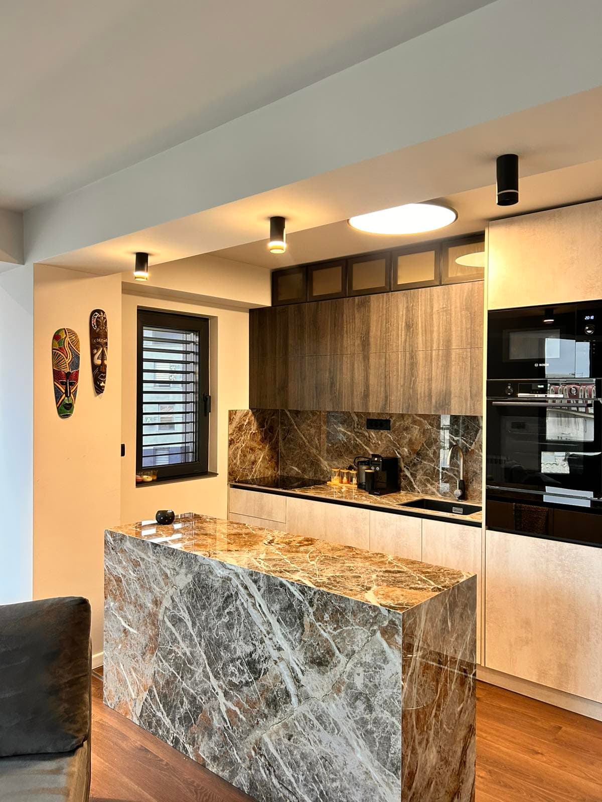 Пентхаус со rooftop тераса во Дебар Маало - За Продажба - Центар - Слика 5