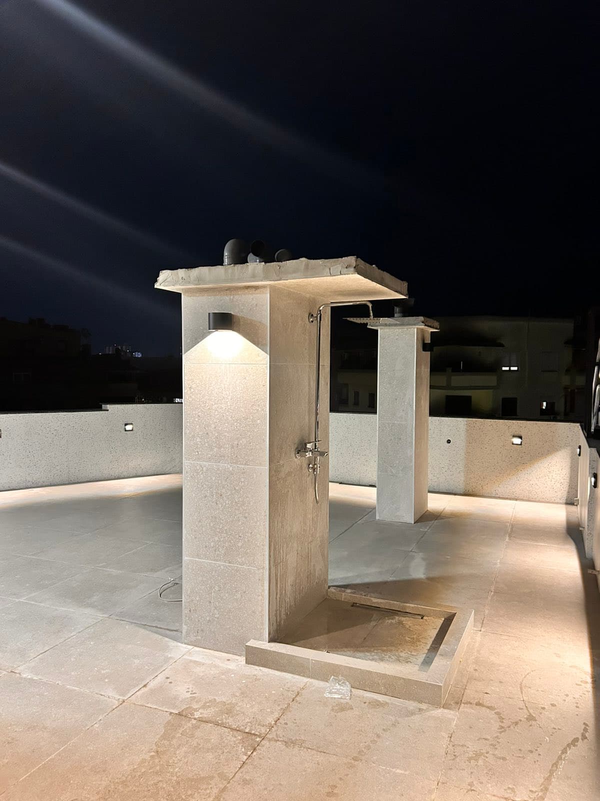 Пентхаус со rooftop тераса во Дебар Маало - За Продажба - Центар - Слика 13