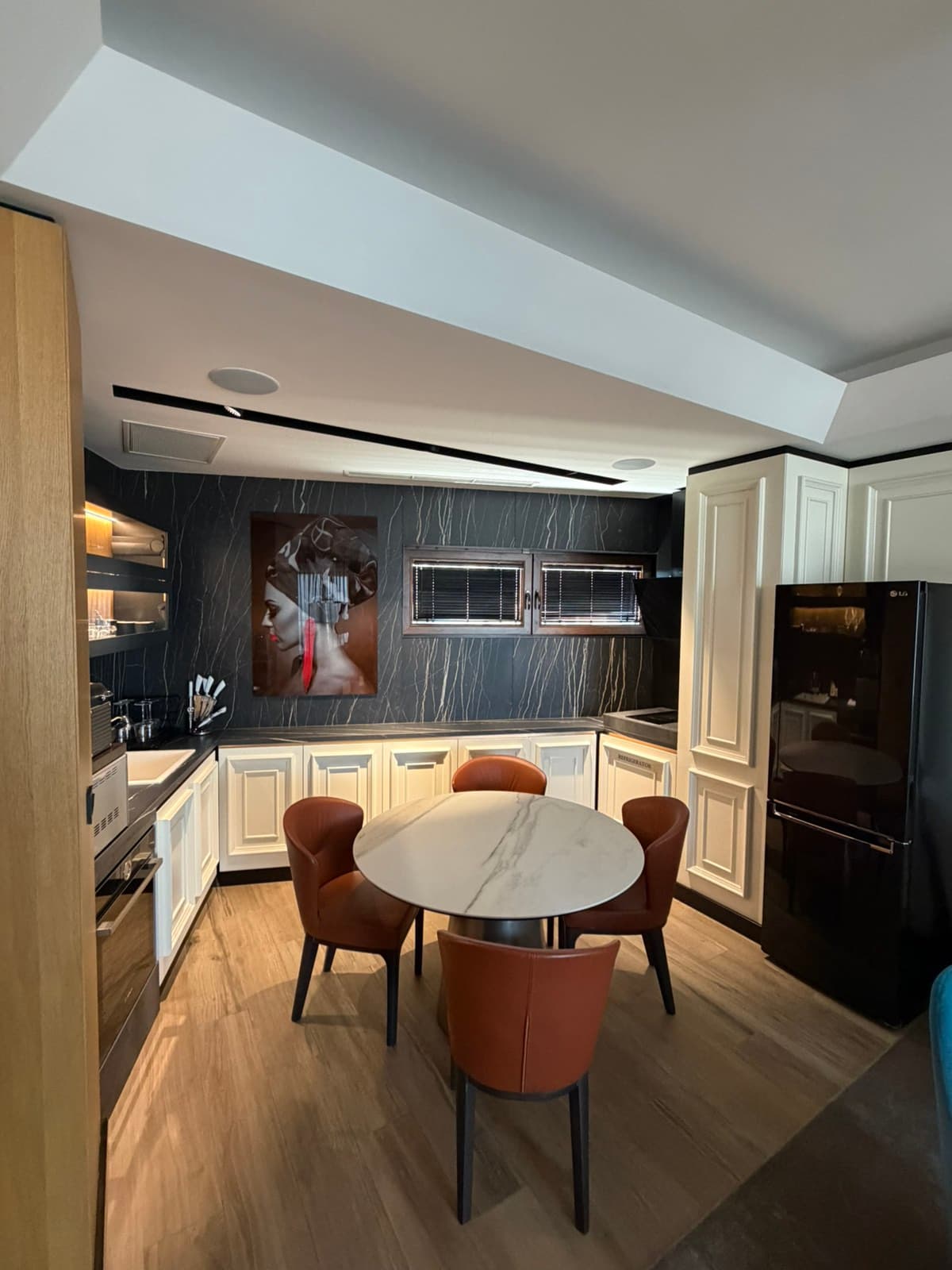 Модерно уреден стан 80м2 на Водно - За Изнајмување - Водно - Слика 9