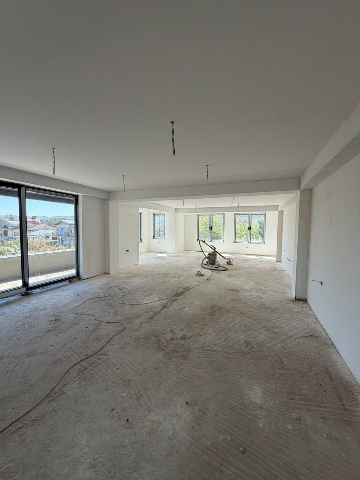 Се изнајмува деловен објект во Драчево - За Изнајмување - Кисела Вода - Слика 4