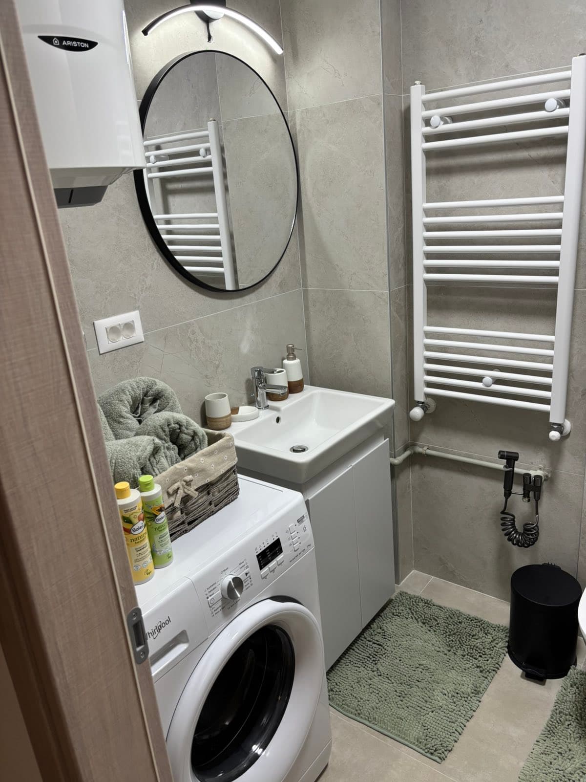 Стан 48м2 во Центар - За Изнајмување - Центар - Слика 12