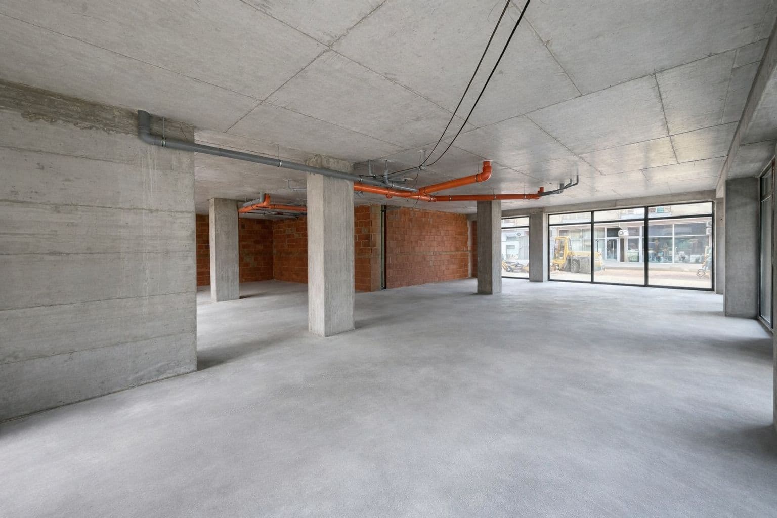 Деловен простор за продажба во Кисела Вода - За Продажба - Кисела Вода