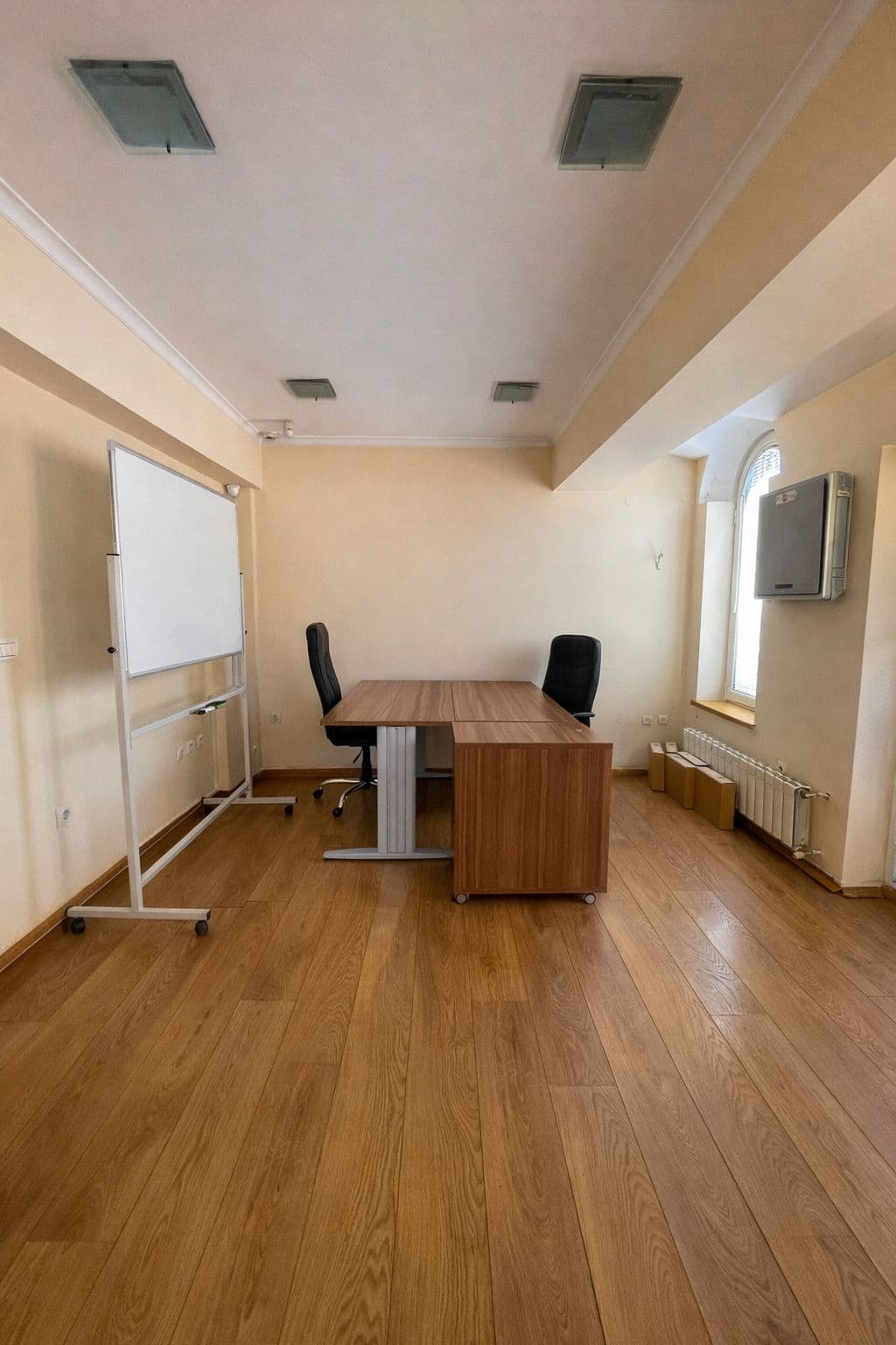 Се изнајмува деловен простор во Центар - За Изнајмување - Центар - Слика 6