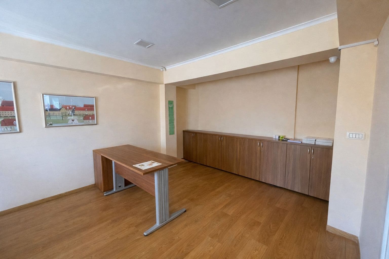 Се изнајмува деловен простор во Центар - За Изнајмување - Центар - Слика 9