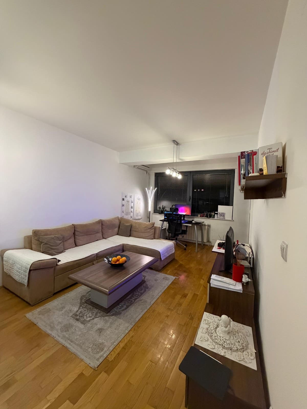 Комплетно опремен стан 50м2 во Дебар Маало - За Изнајмување - Центар - Слика 2