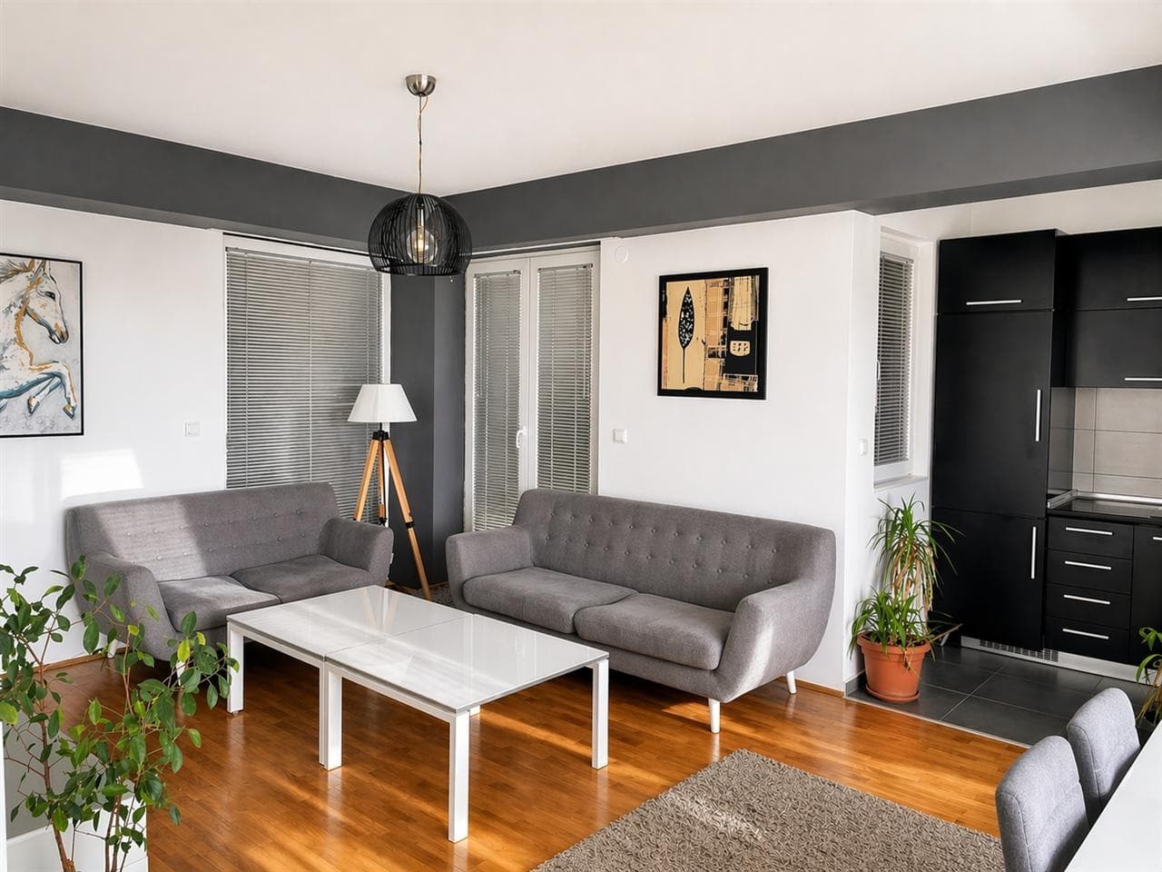 Комплетно опремен стан 77м2 во Сопиште