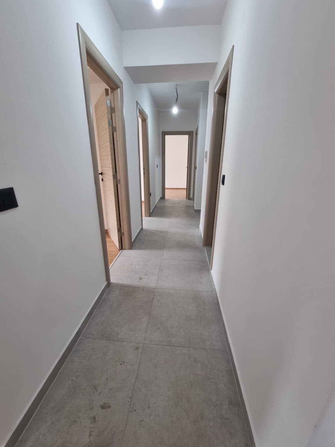 Стан 80м2 во Центар - Слика 8