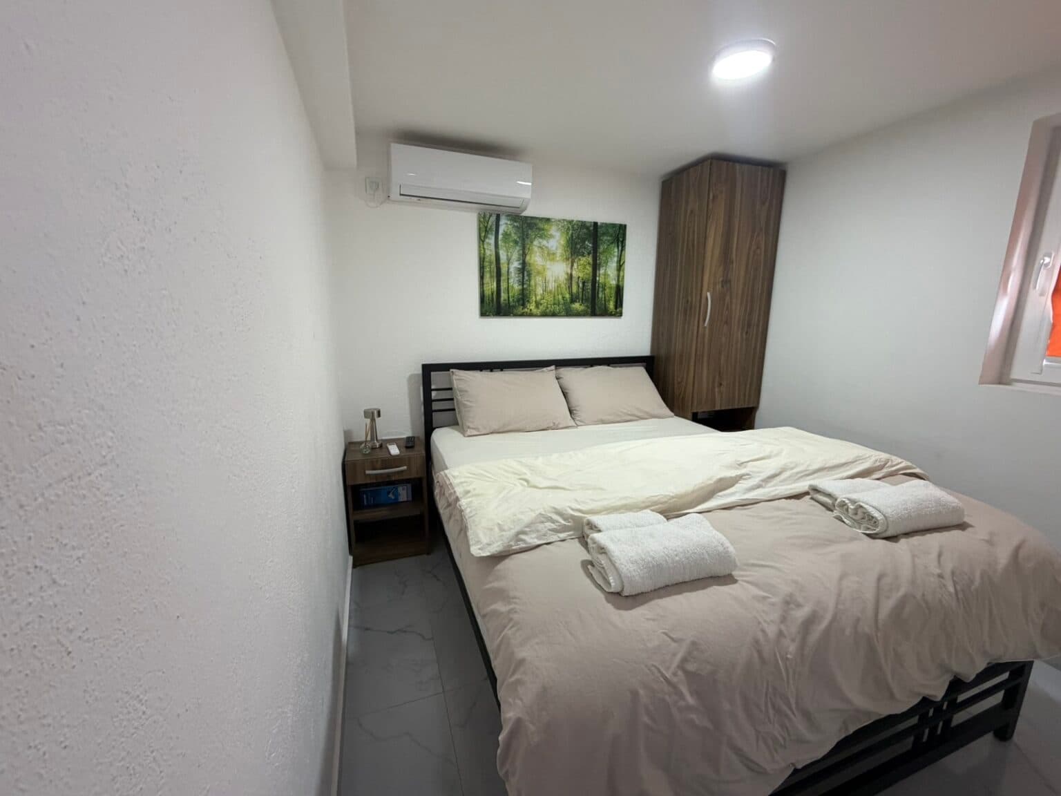 Куќа 240м2 со простран двор - За Изнајмување - Чучер - Сандево - Слика 10