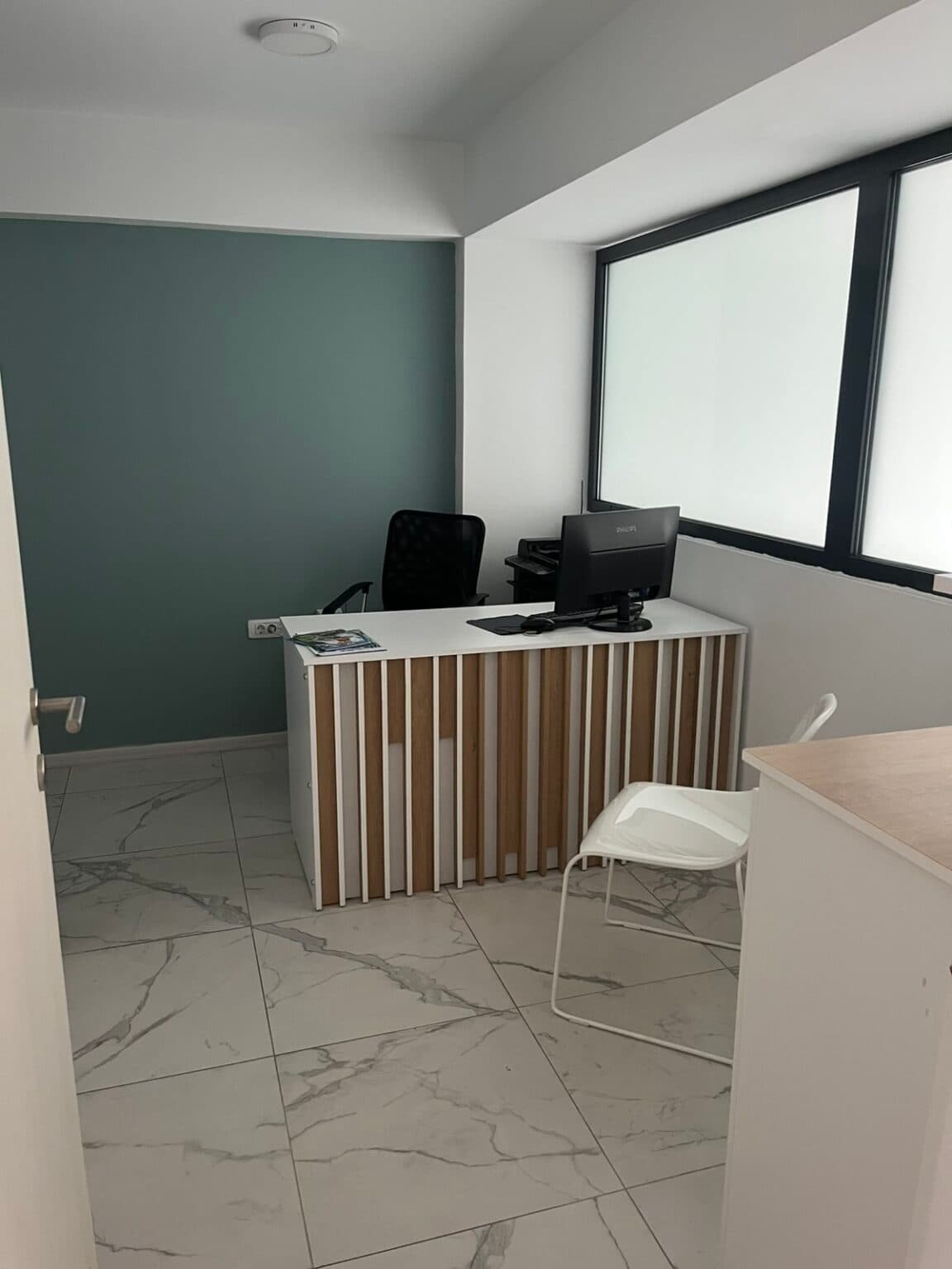 Се изнајмува деловен простор во Карпош - 2