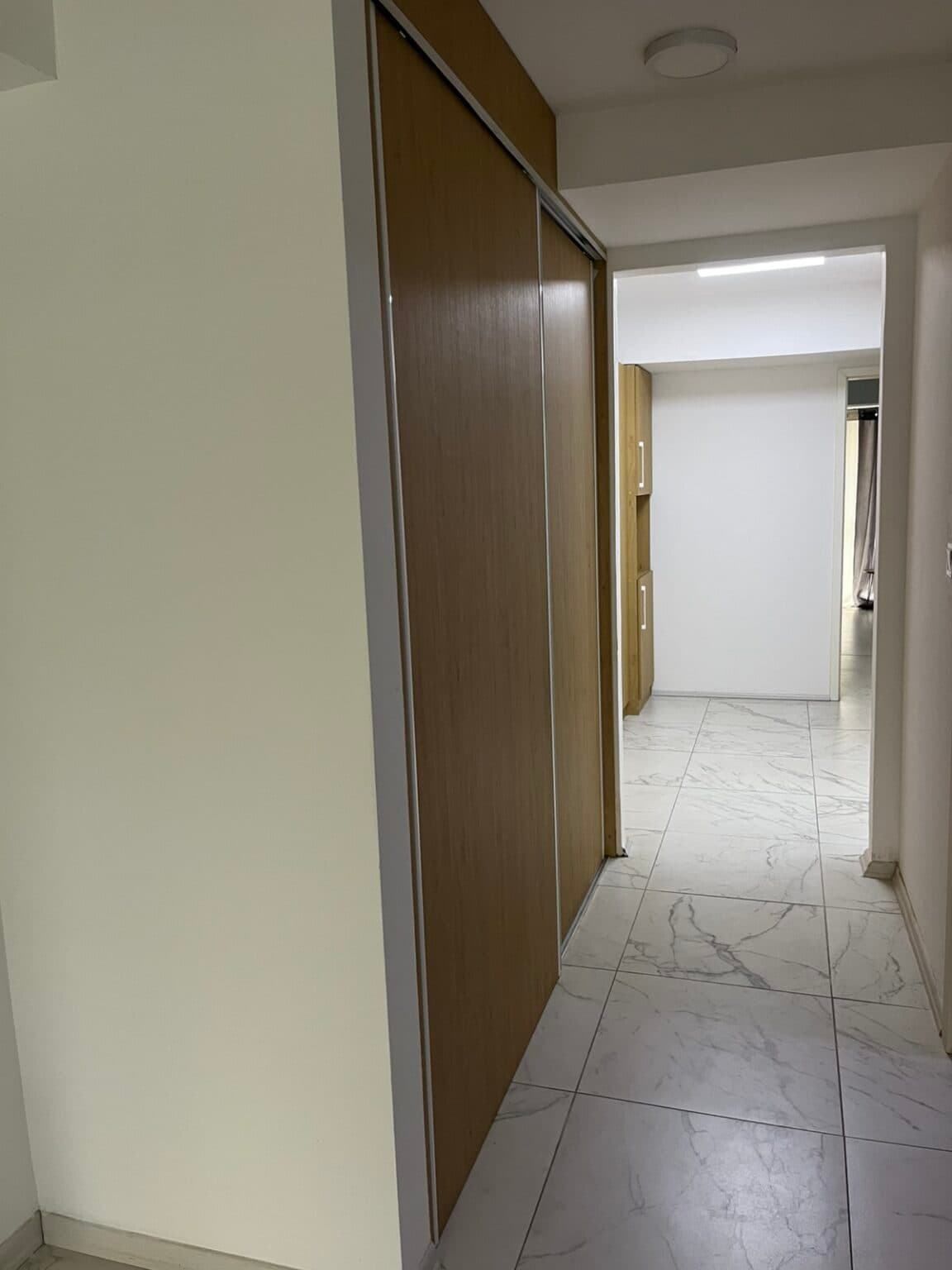 Се изнајмува деловен простор во Карпош - Слика 5