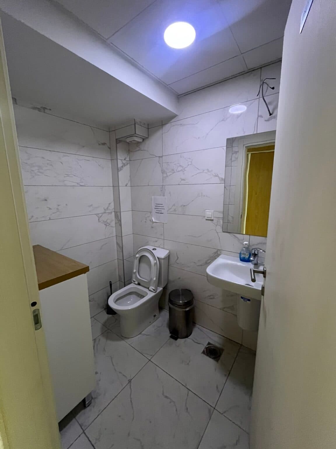 Се изнајмува деловен простор во Карпош - Слика 13