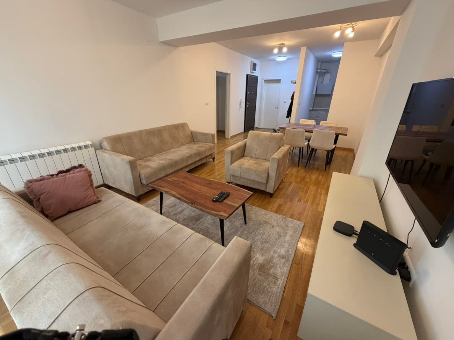 Стан 77м2 во Центар - Слика 4