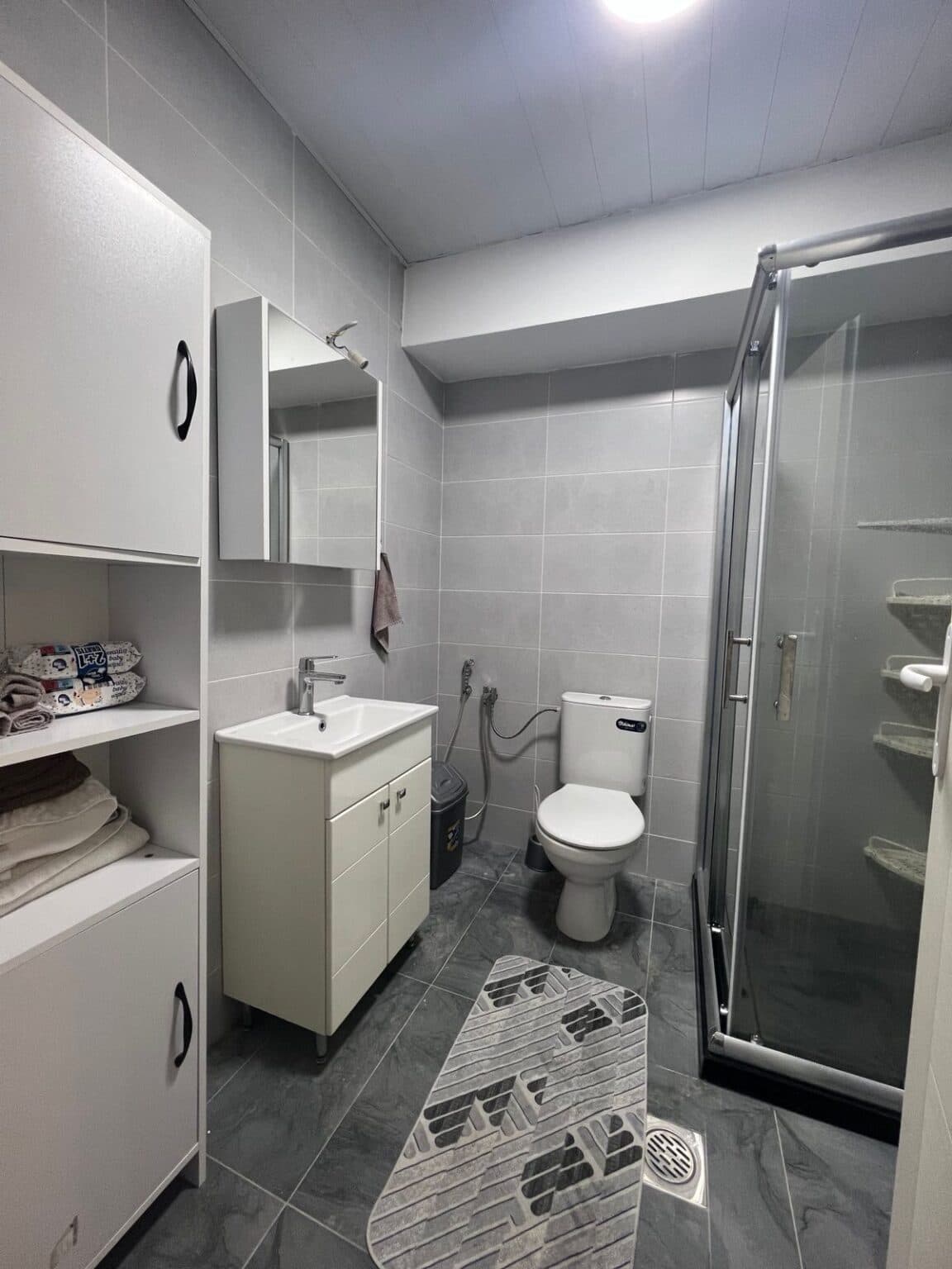 Apartment 100 m² in Gjorče Petrov - For Rent - Skopje - Image 14