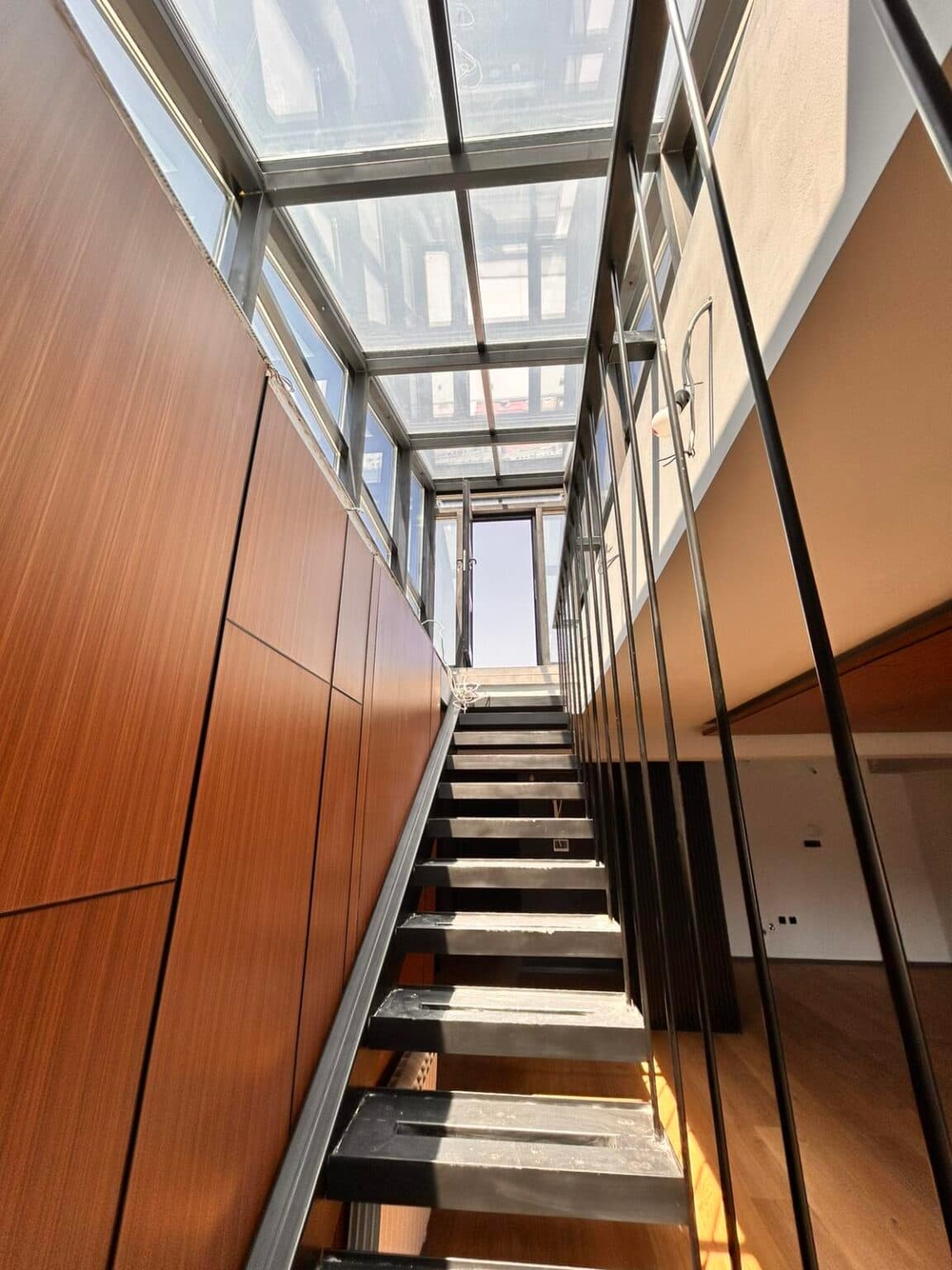 Exclusive 121m2 penthouse located in Debar Maalo - 3