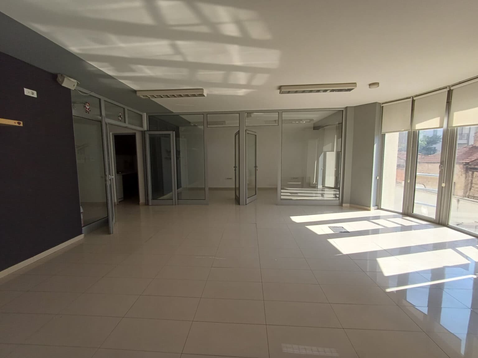 Office space 140m2 for rent in Center - 3