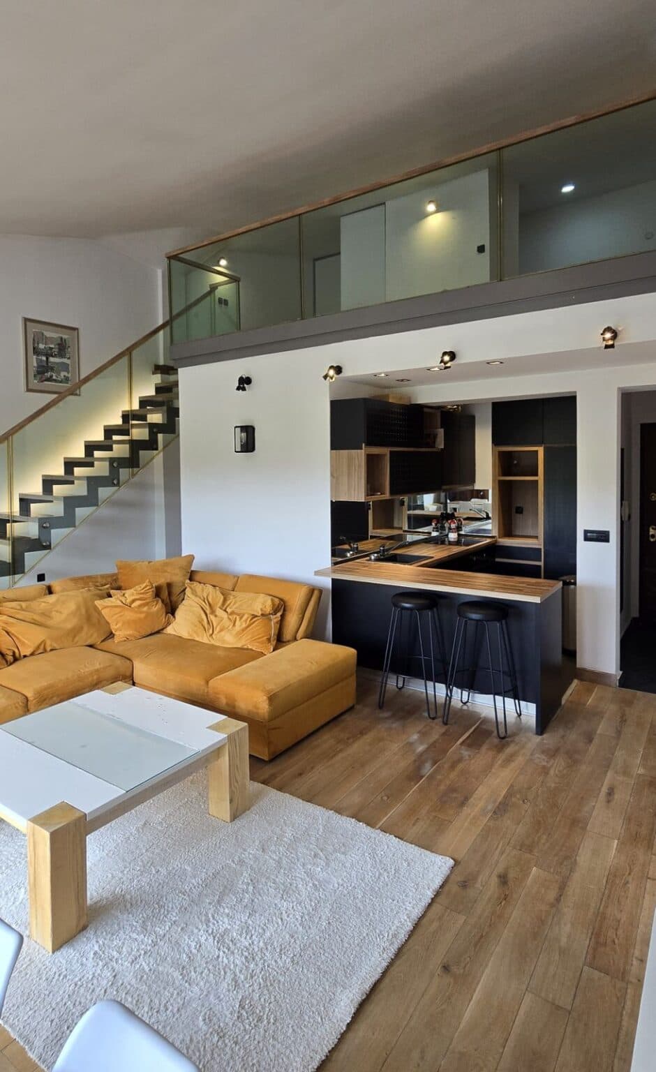 Стан 100м2 во Park Residence - За Изнајмување - Скопје
