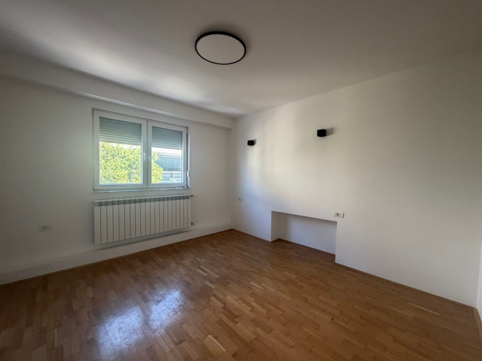 Apartment 83m² in Center - For Sale - Skopje - Image 5
