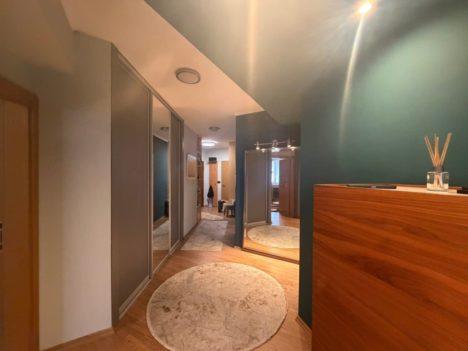 Apartment 115m2 in Center - For Rent - Skopje - Image 11