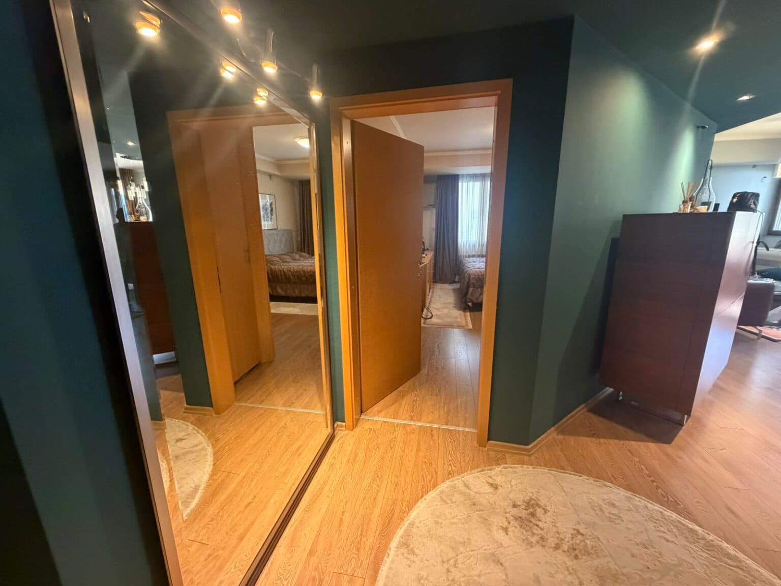Apartment 115m2 in Center - For Rent - Skopje - Image 10