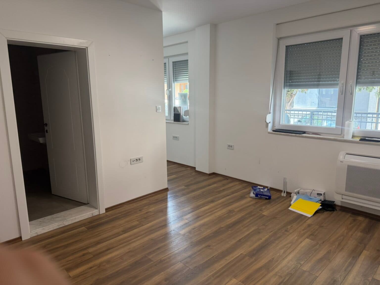 Куќа 250м2 во Центар - За Продажба, За Изнајмување - Скопје - Слика 5