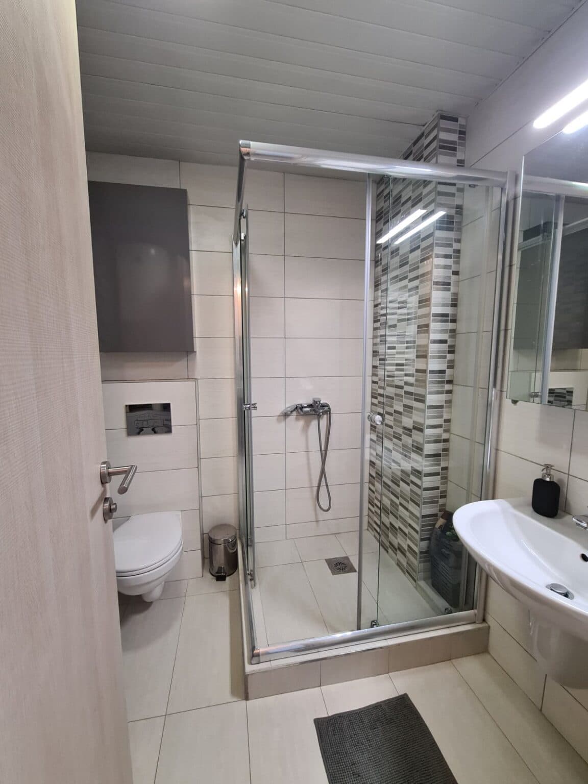 Fully furnished apartment 40m2 in Aerodrom - For Rent - Skopje - Image 7