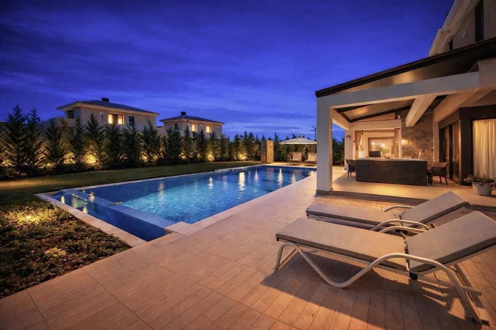 Modern and comfortable villa in Sunny Beach - 2
