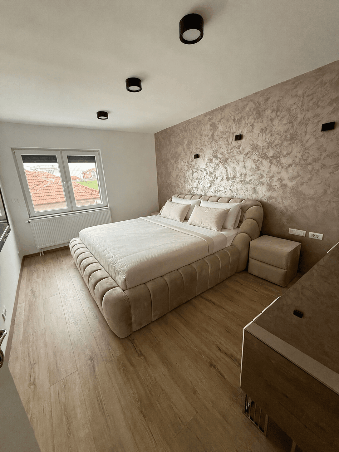 House 200m2 in Ilinden - For Sale - Skopje - Image 9