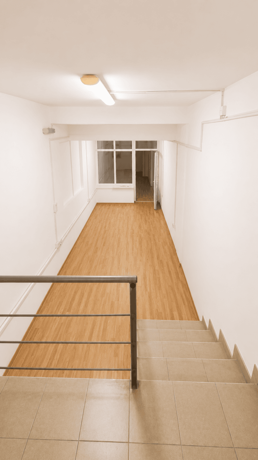 Се издава деловен простор во Центар 290 м² - 2