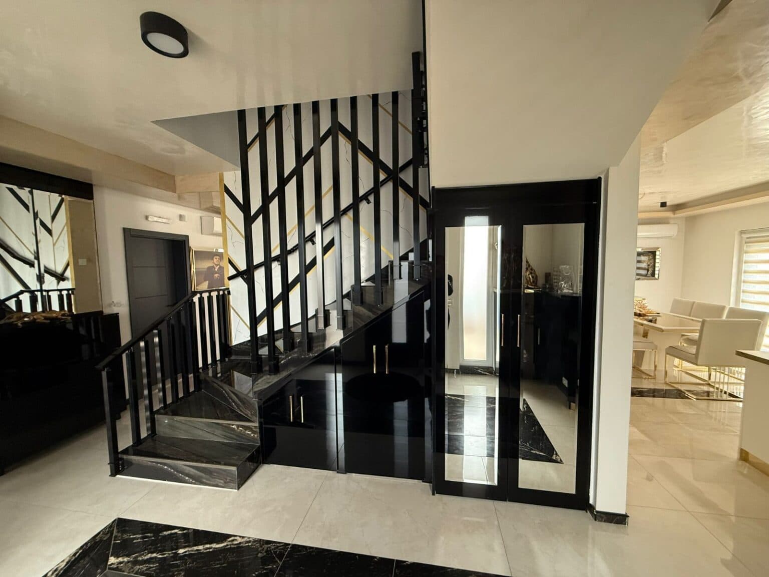 House 260m2 in Ilinden - For Sale - Skopje - Image 20