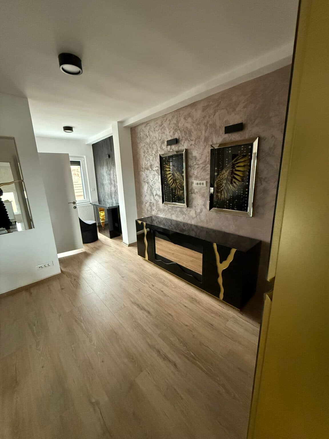 House 200m2 in Ilinden - For Sale - Skopje - Image 11