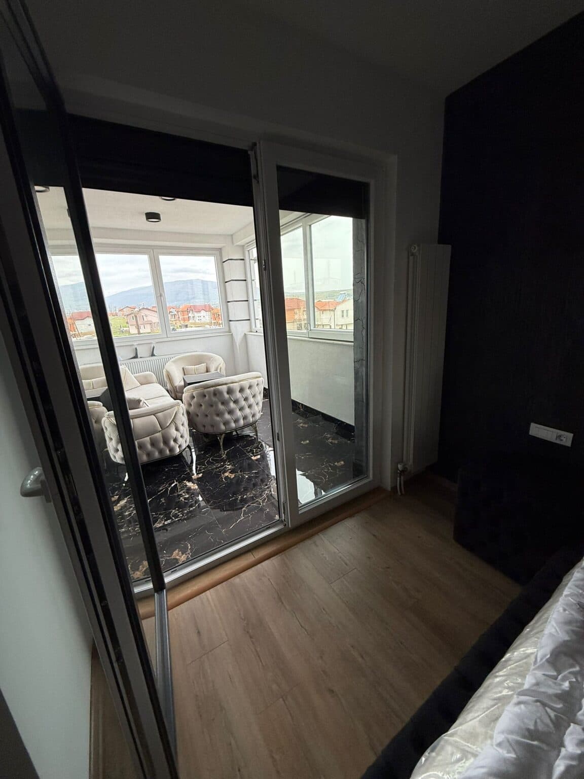 House 200m2 in Ilinden - For Sale - Skopje - Image 4