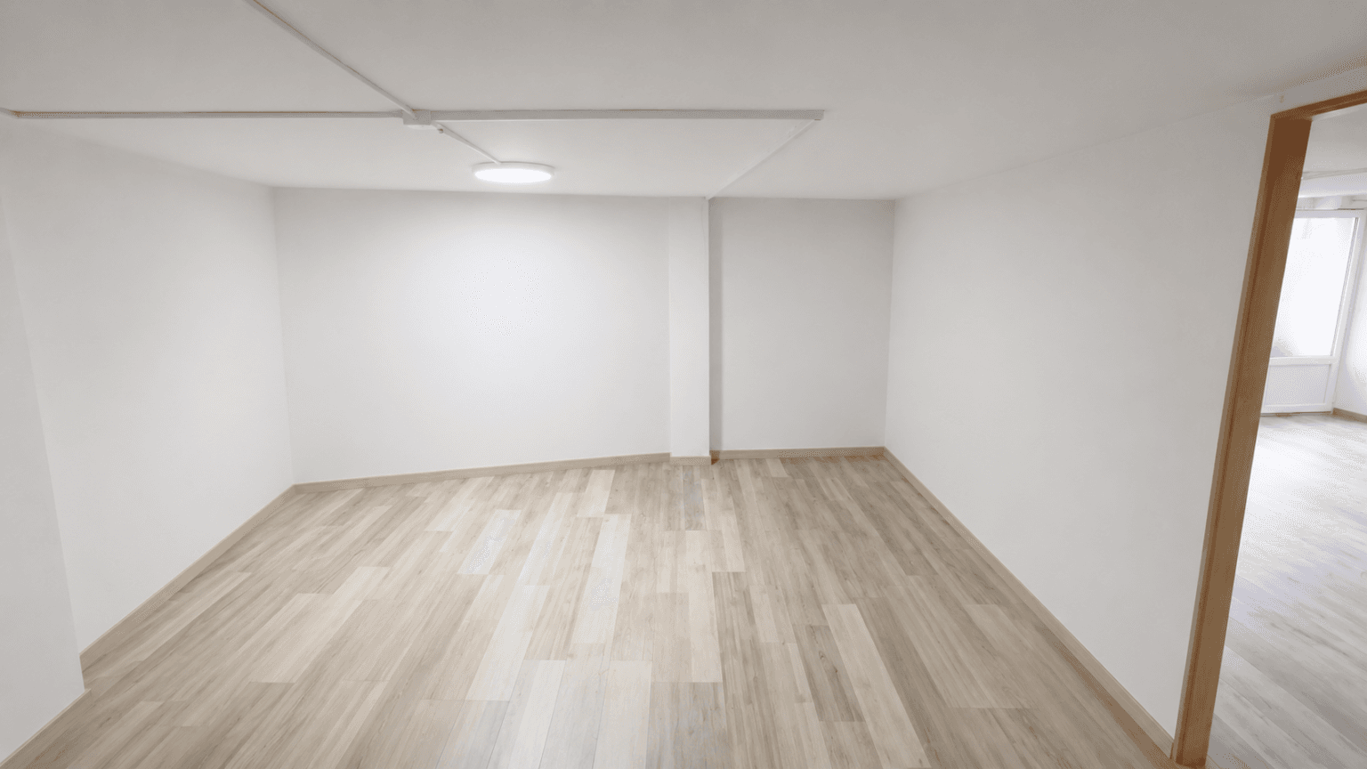 Storage space for rent in Debar Maalo, 150 m². - For Rent - Skopje - Image 4