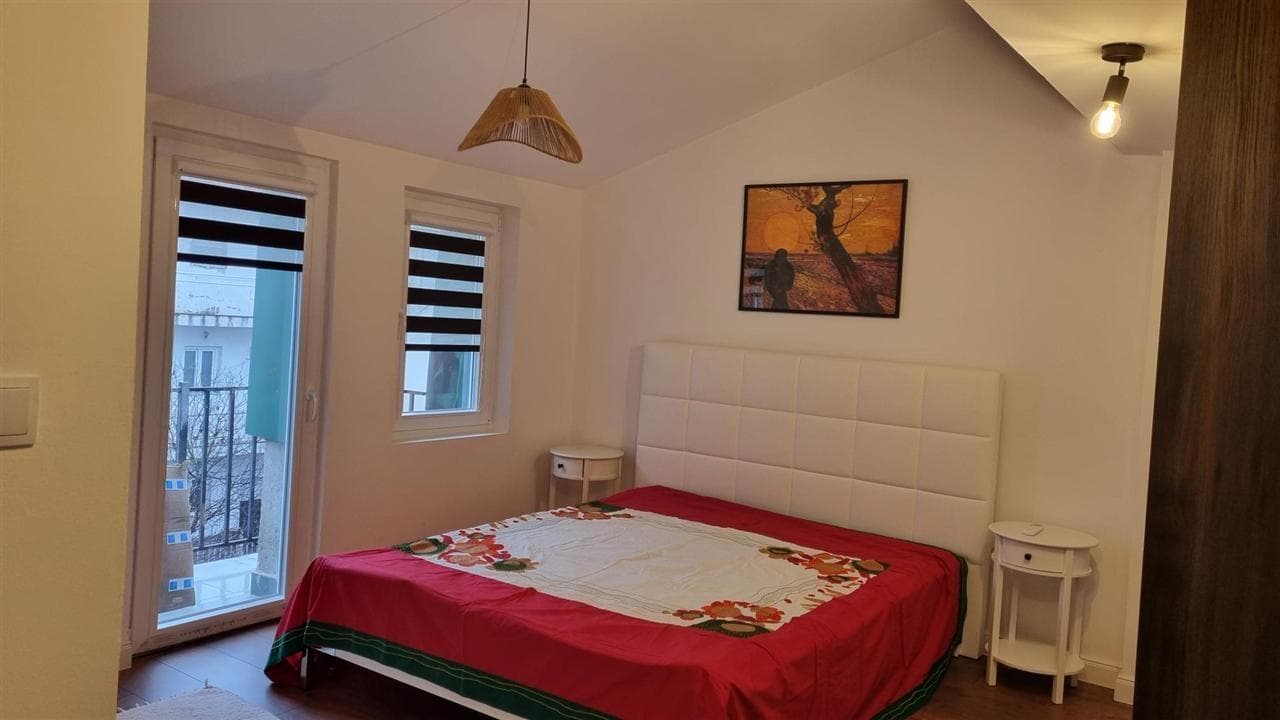 Apartment 100m2 in Center - For Rent - Skopje - Image 11