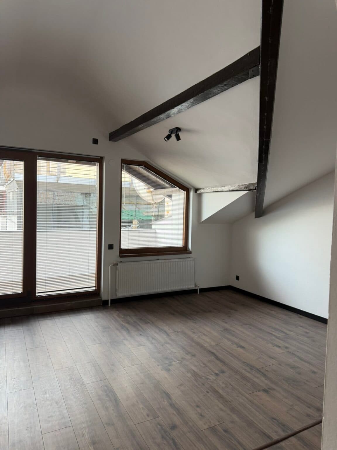 Office space of 330m² available for rent in Centar. - For Rent - Skopje - Image 3