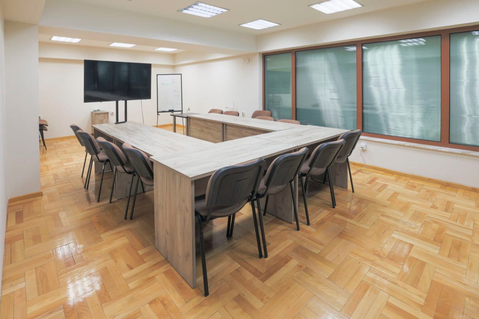 Се изнајмува деловен простор во Капиштец 442 м² - За Изнајмување - Скопје - Слика 5