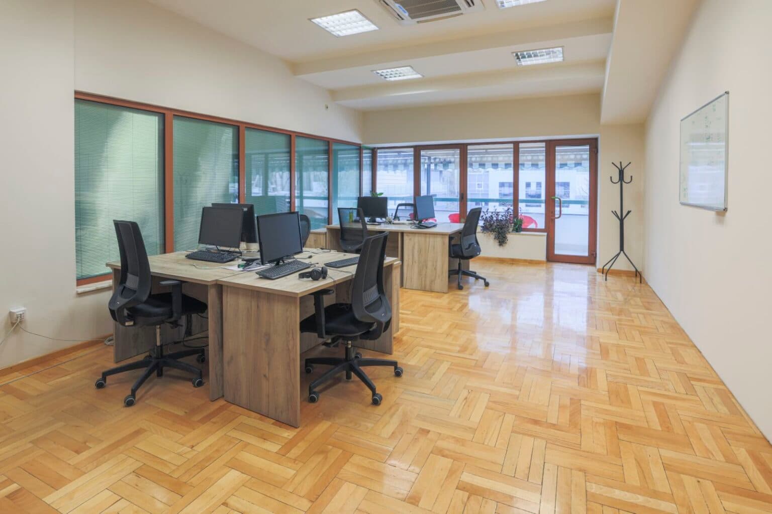Се изнајмува деловен простор во Капиштец 442 м² - За Изнајмување - Скопје - Слика 4