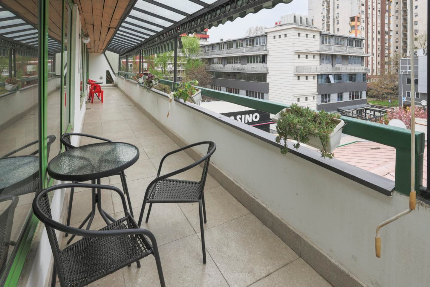 Се изнајмува деловен простор во Капиштец 442 м² - 3