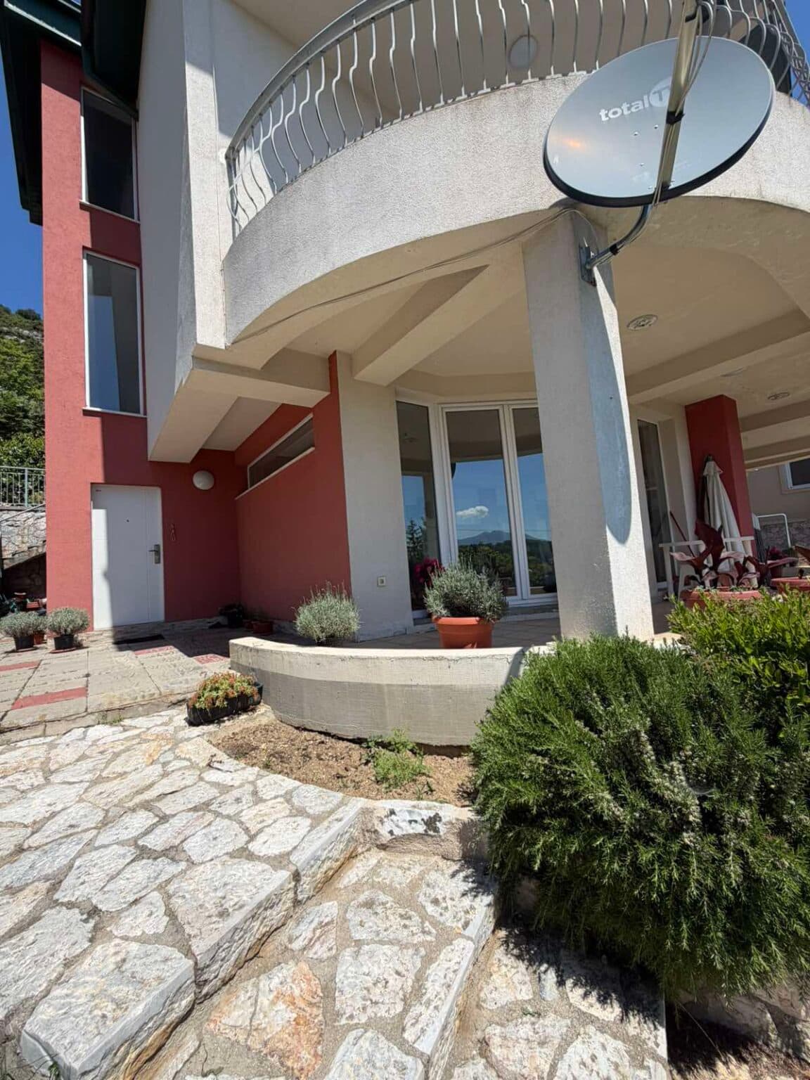 House 360m2 in Sopishte - For Sale - Sopishte - Image 4
