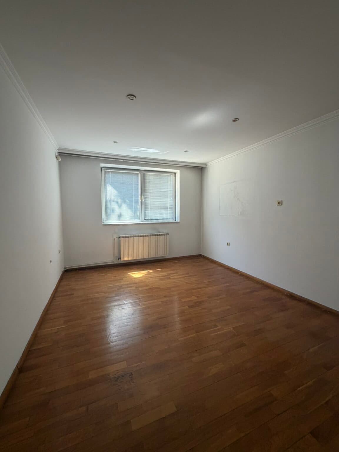 House in an Attractive Location in Vodno - For Sale, For Rent - Vodno - Image 16