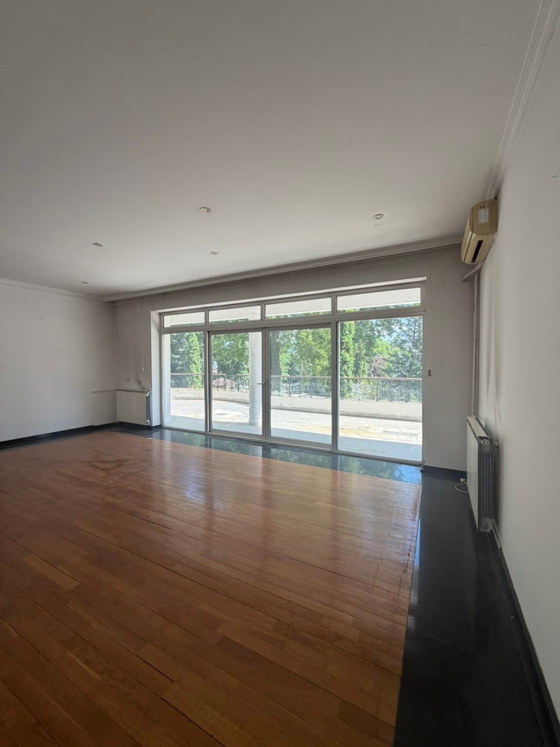 House in an Attractive Location in Vodno - For Sale, For Rent - Vodno - Image 15