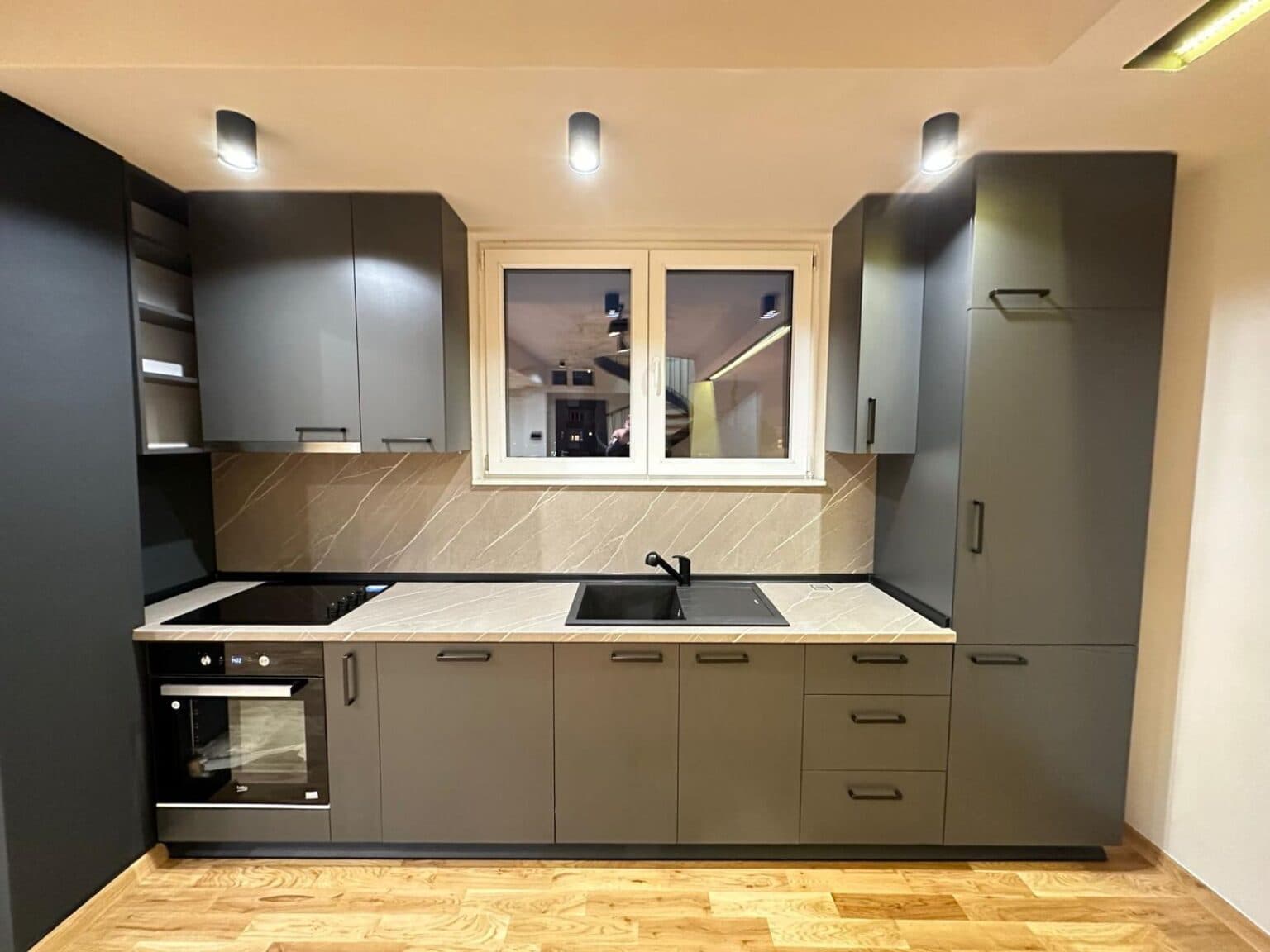 Стан 140м2 во Центар - За Продажба - Скопје - Слика 4