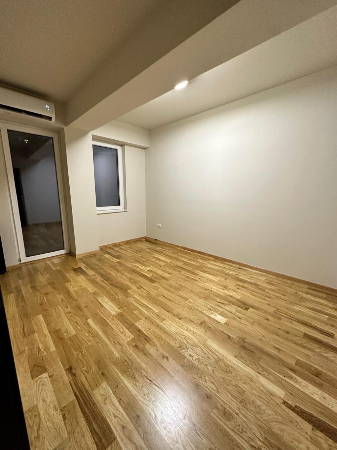 Стан 140м2 во Центар - За Продажба - Скопје - Слика 6