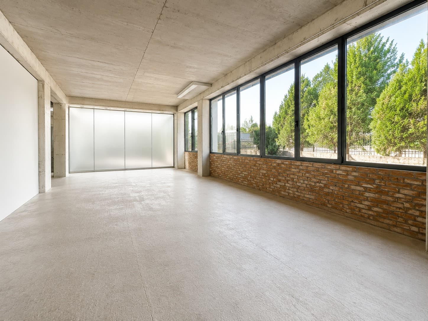 Commercial Space for Lease – 230 m² - 2