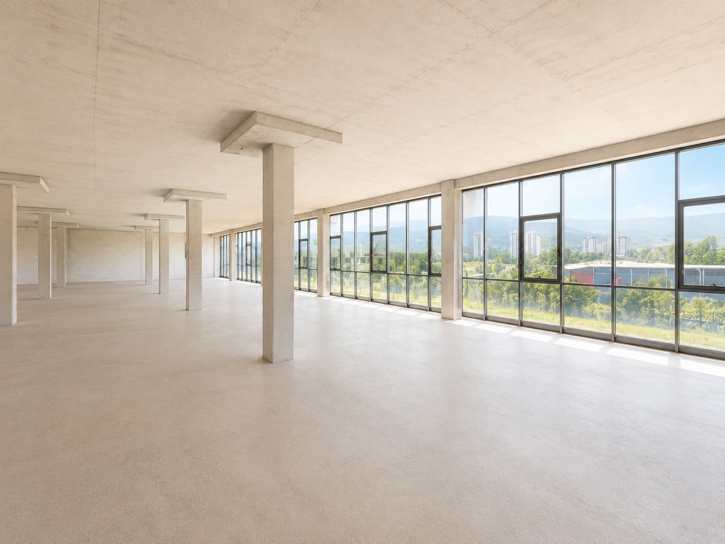 Functional Commercial Space for Lease – 900 m² - 2