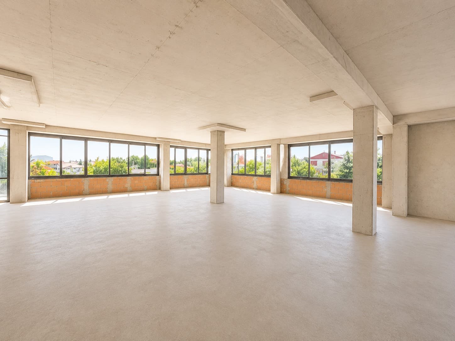 Functional Commercial Space for Lease – 900 m² - For Rent - Zlokukjani