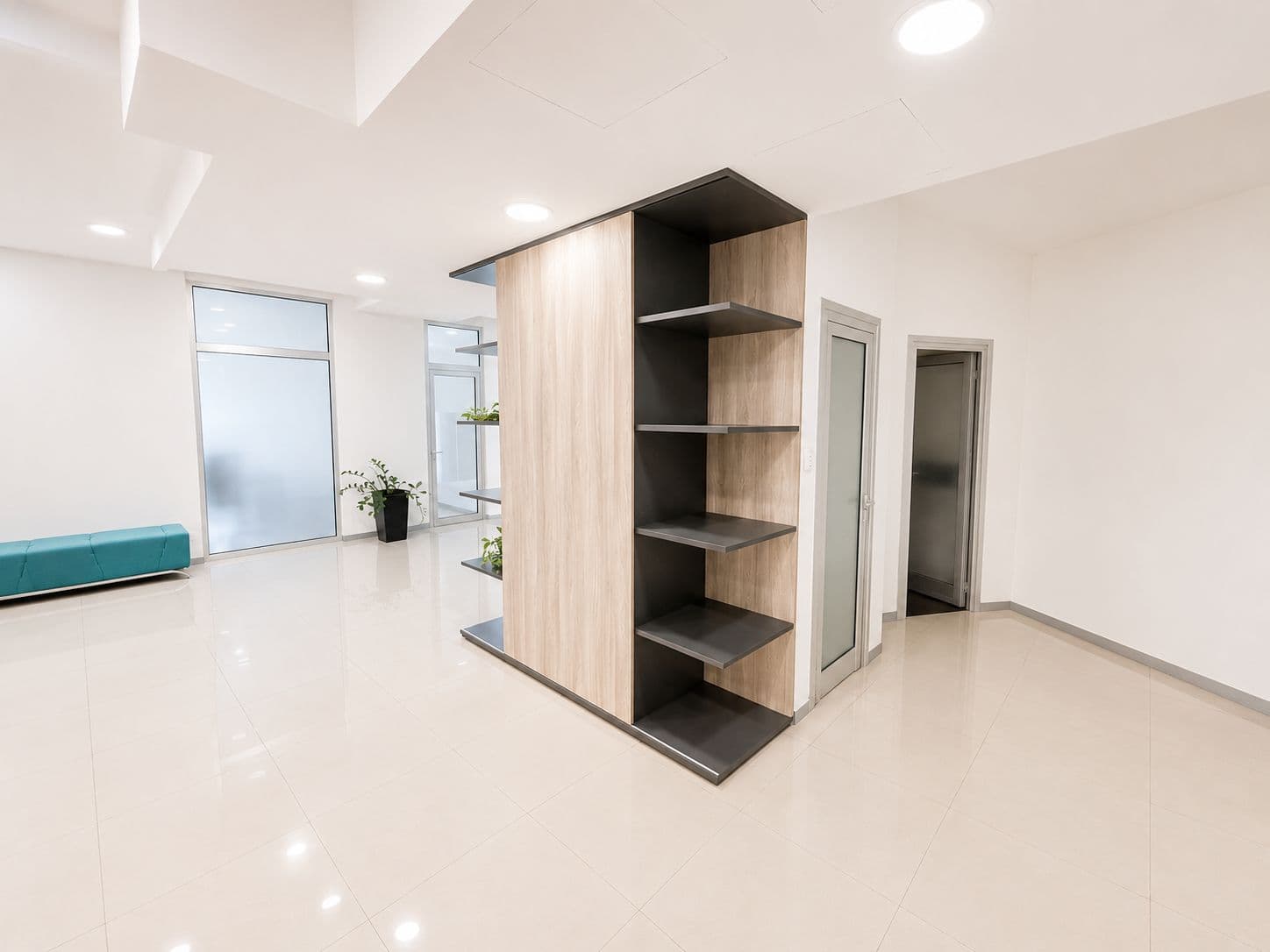 Office Space for Sale – 263 m² in a Business Building in the Center of Skopje - 3