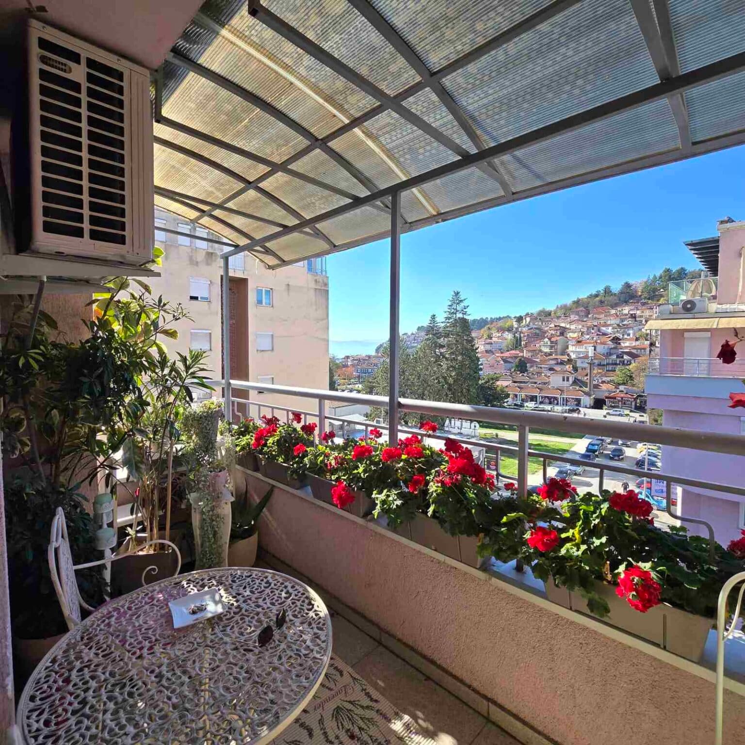 Apartment 100m2 in Ohrid - For Sale - Ohrid - Image 11