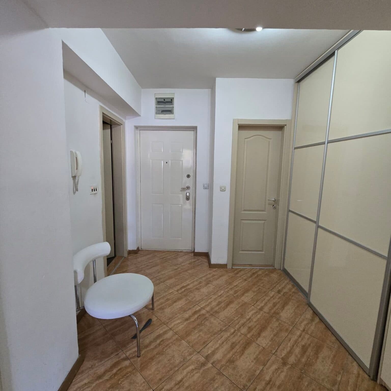 Apartment 100m2 in Ohrid - For Sale - Ohrid - Image 7