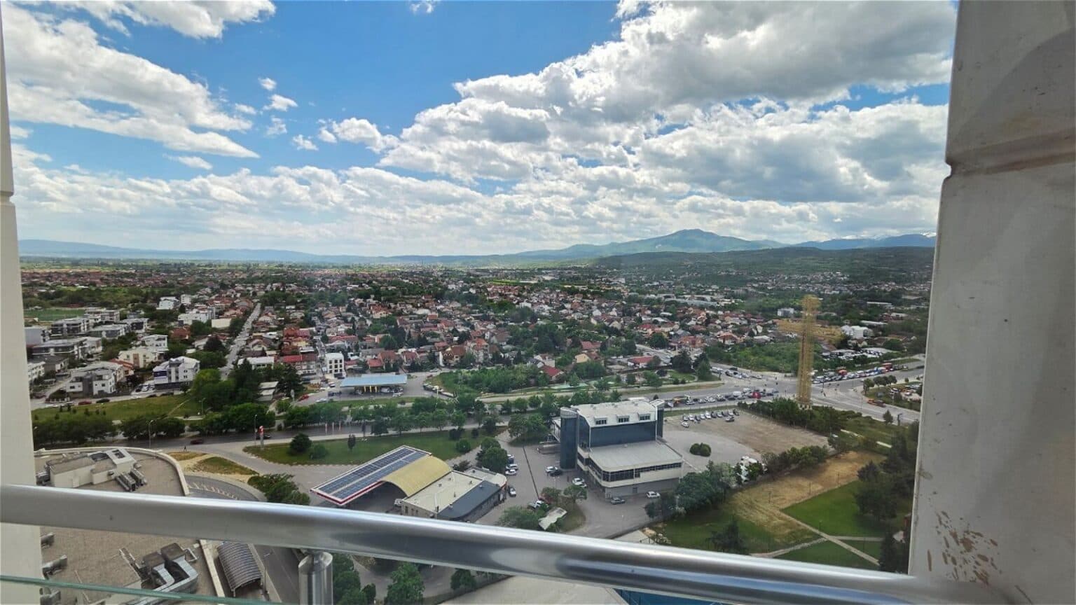 Apartment 99m² with a 67m² rooftop terrace in Cevahir Sky City - For Rent - Skopje - Image 12